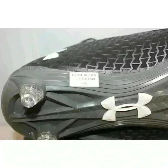New Under Armor Nitro Clutch Fit 4DFoam Football Cleats 1258021-001 Mens sz 11.5 - Picture 9 of 15